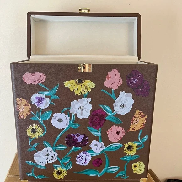 NIB Taylor Swift Acoustic Piano Vinyl Case Surprise Song Eras Tour Swiftie Rare - Picture 5 of 14